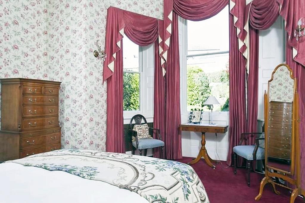 The Circus Apartment Bath Ngoại thất bức ảnh